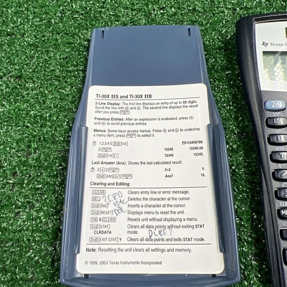 Texas Instruments TI-30X IIS Scientific‎ Calculator Solar Tested Works